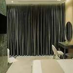 Comfort Suites