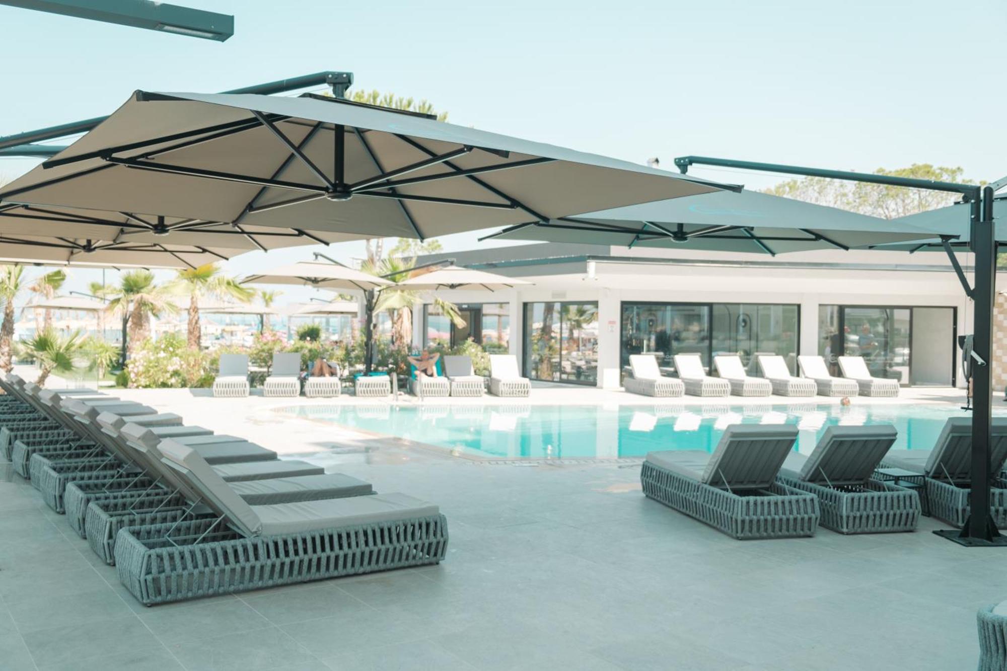 Comfort 4* Golem (Tirana)
